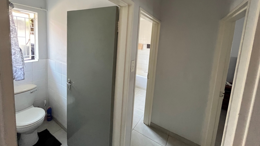 2 Bedroom Property for Sale in Rustenburg Central North West
